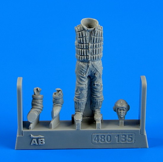 1/48 WWII German Luftwaffe Pilot with Life Jacket (1 Resin Pilot) 