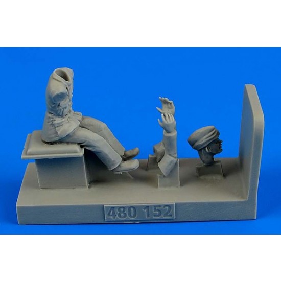 1/48 WWII RAF Driver for Albion AM463 3-Point Refueller for Airfix kit (1 Figure)