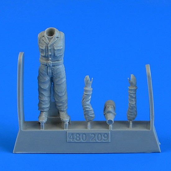 1/48 WWII USAAF Aircraft Mechanic