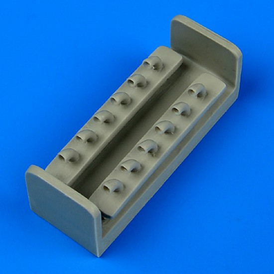 1/48 Curtiss P-40E Kittyhawk Exhaust for Italeri kit