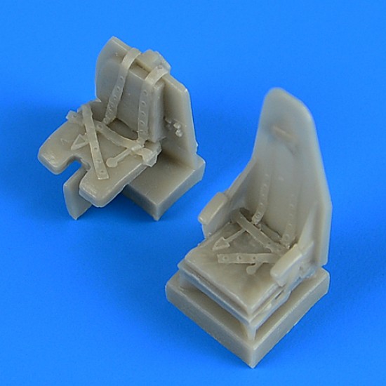 1/72 de Havilland Mosquito Seats with Safety Belts for Tamiya kit