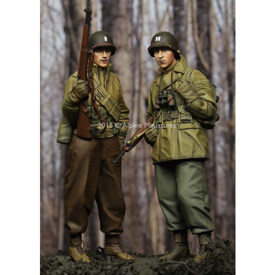 1/35 WWII US Infantry Set (2 figures, each w/2 different heads)