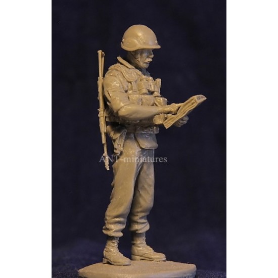 1/35 Russian Airborne Officer in Southern Ossetia, August 2008 (1 figure)