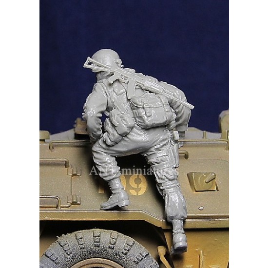 1/35 Russian Spetsnaz FSB Officer No.16 (1 figure)
