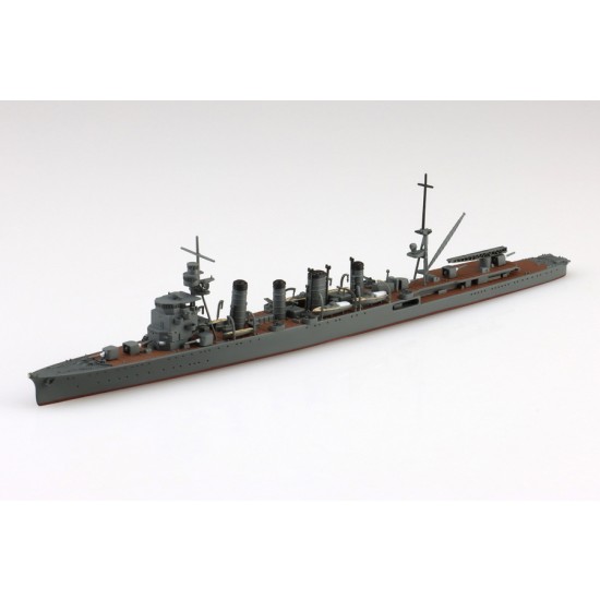 1/700 Japanese Navy Light Cruiser Naka (water line No.352)