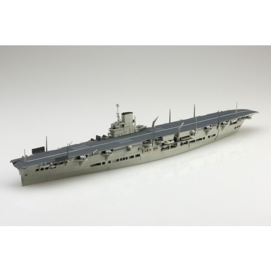 1/700 British Aircraft Carrier HMS Ark Royal (water line No.714)