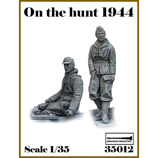 1/35 On the Hunt - WWII German Panzer Crewmen (2 figures)