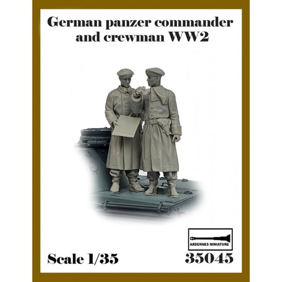 1/35 WWII German Panzer Commander & Crewman (2 figures)