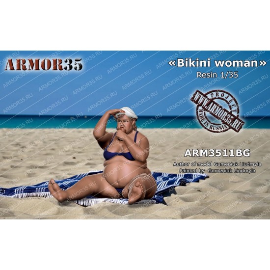 1/35 Beach - Bikini Woman