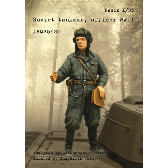 1/35 WWII Soviet Tankman Officer