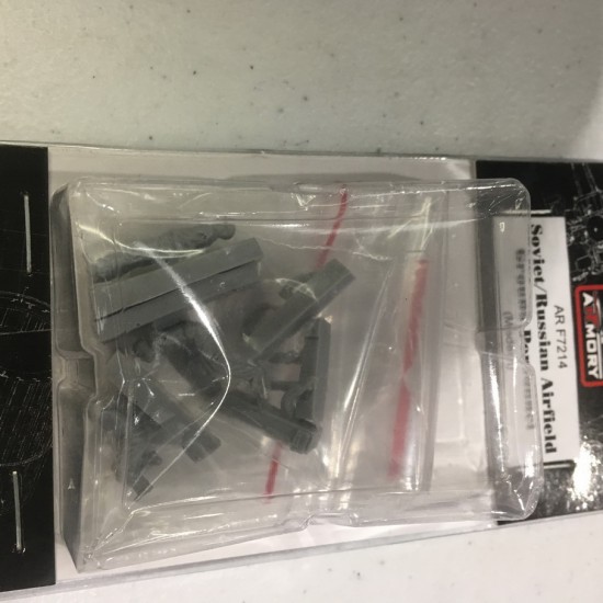 1/72 Soviet/Russian Modern Airfield Groung Personnel (3 figures)