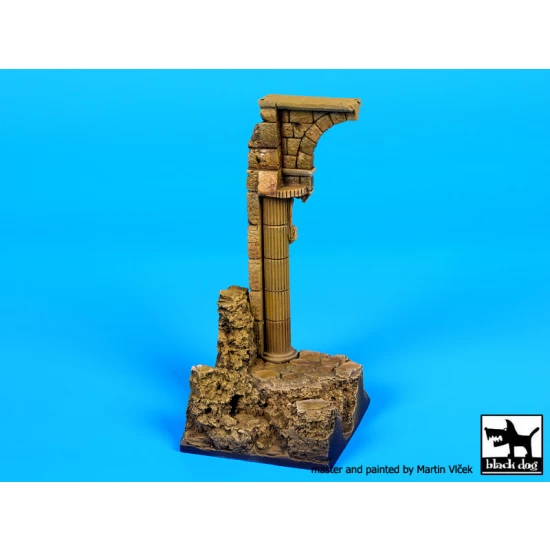 1/35 Big Column Section Diorama Base (Size: 70x70mm)