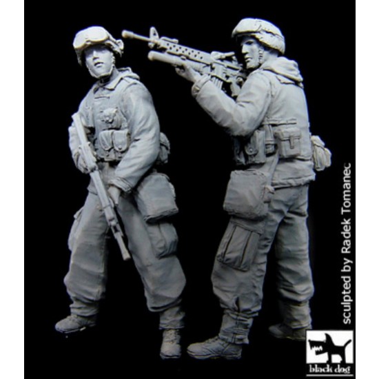 1/35 US Soldiers Team Operation Freedom in Iraq (2 figures)