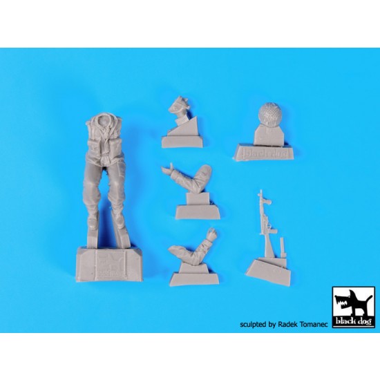 1/35 British Paratroopers from Parachute Regiment Set (2 Figures)