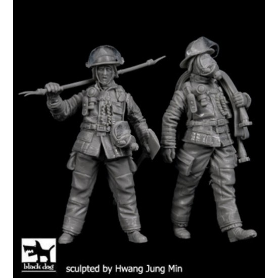 1/35 Firemen Set No.2 (2 figures)