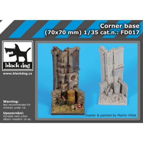 1/35 Corner Base (70 x 70 mm)