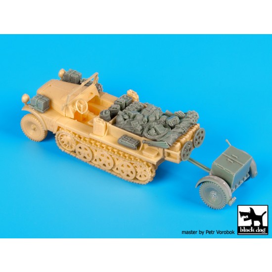 1/72 SdKfz.10 with Sd.Ah.32 Stowage/Accessories set for MK72 kit