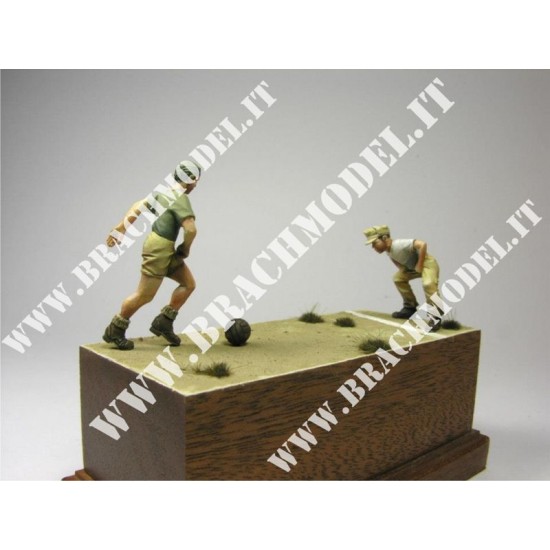 1/35 WWII Italian Football