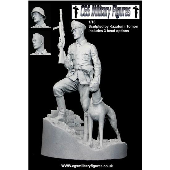 1/16 German Officer with Doberman (Figure with Base)