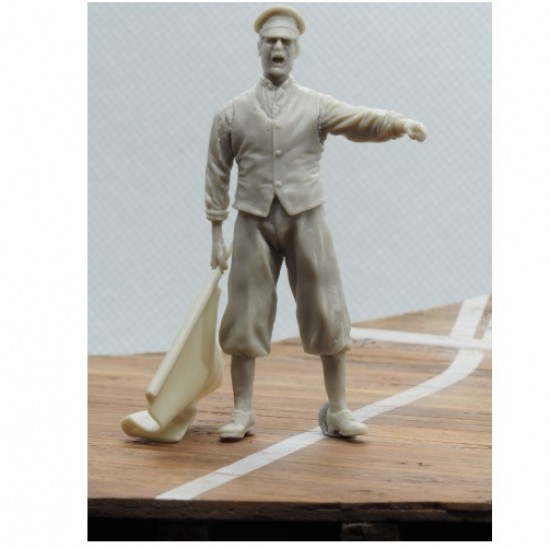 1/35 Starter Man with Flag