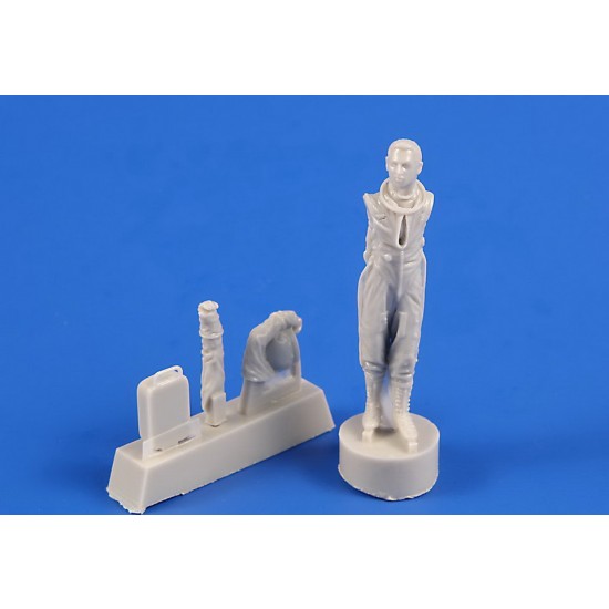 1/48 US Pilot w/Full Pressure Suit (for SR-71, U-2 and other planes)