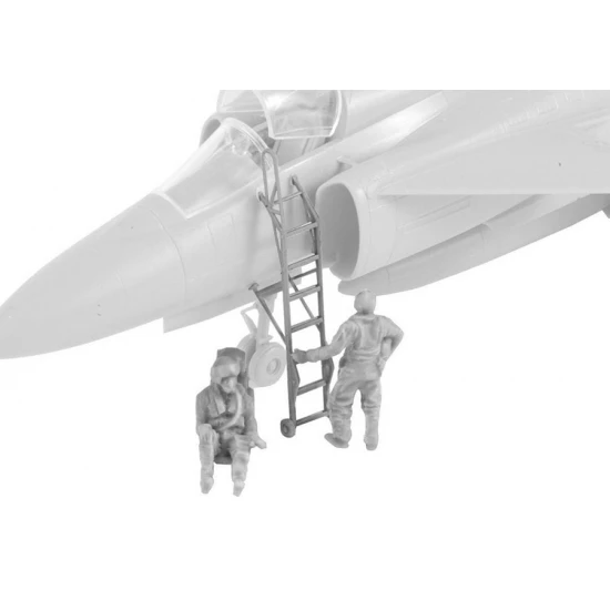 1/72 SK-37/SK-37E Viggen instruktor/Operator and Pilot Climbing Ladder into Cock