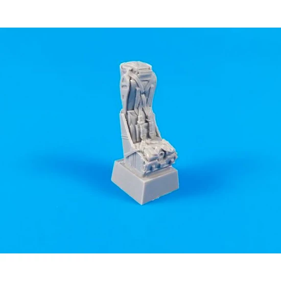 1/48 RF-84F Thunderflash Correction Martin Baker GY5/GT5 Seat w/Harness / for Tanmodel