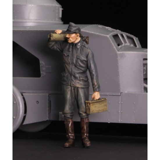 1/35 Austro Hungarian Armoured Car Crewman with MG