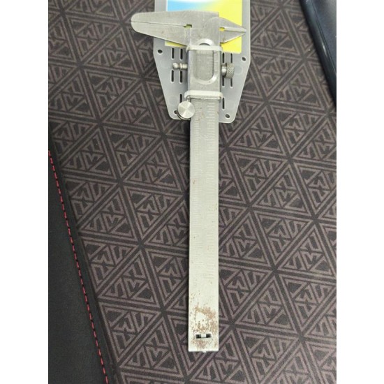 Vernier Calipers 125mm/5'' (defect: rust on the front end)