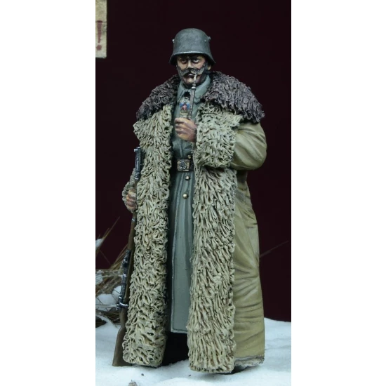 1/35 WWI German Guard in Winter 1914-1918 (1 Figure)