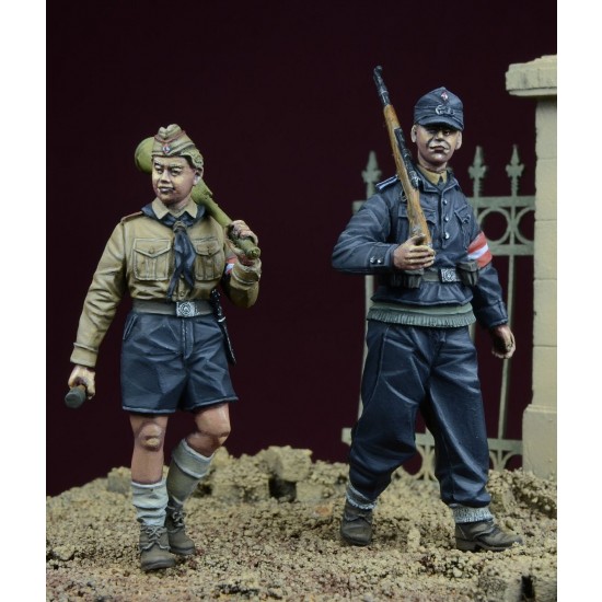 1/35 "The Last Order" Vol.3 Hitlerjugend Boys in Germany 1945 (2 Figures)
