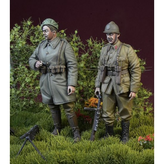 1/35 WWII Belgian Soldiers, Belgium 1940 (2 figures)