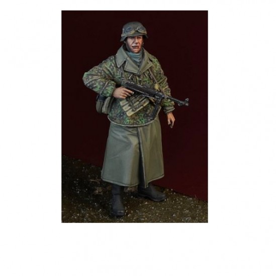 1/35 Waffen SS Soldier w/MP40, Ardennes 1944