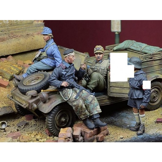 1/35 Kubelwagen Crew vol. 1 Berlin 1945 (4 figures set)