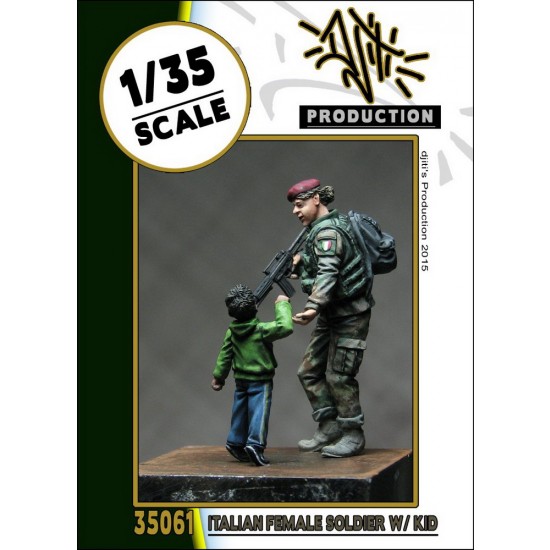 1/35 Italian Female Soldier with Kid