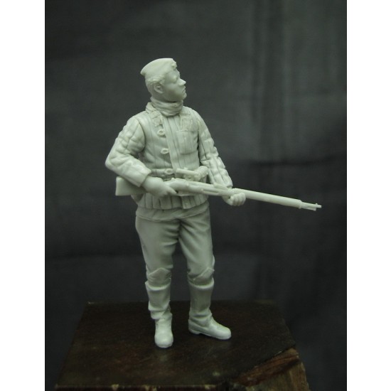 1/35 WWII Russian Sniper