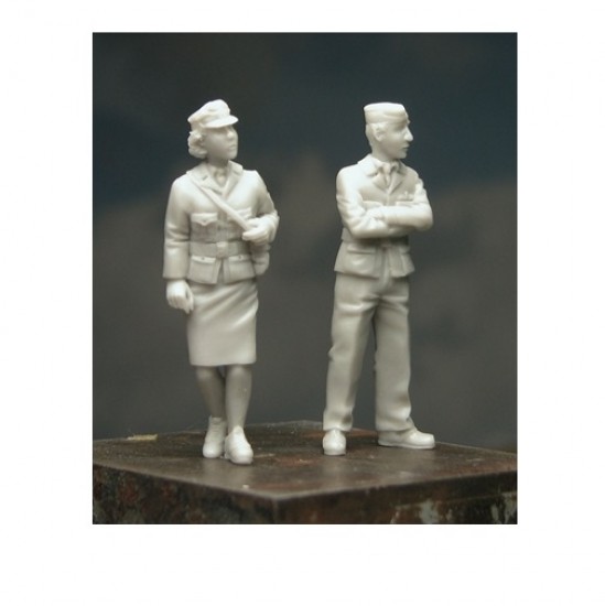 1/48 RAF Personnel (2 figures)