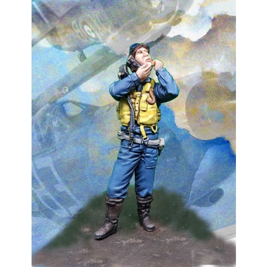 1/48 RAF Pilot