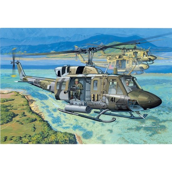 1/35 UH-1N Gunship Helicopter