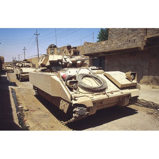 1/72 M3A2 ODS Bradley w/ERA