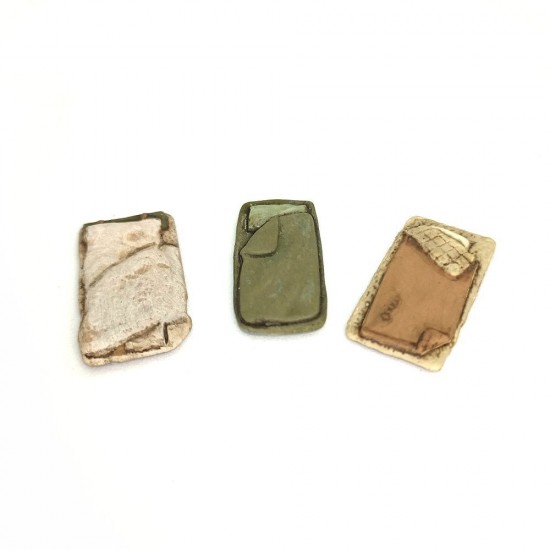 1/72 Military and Rustic Deployed Sleeping Bags (3pcs)
