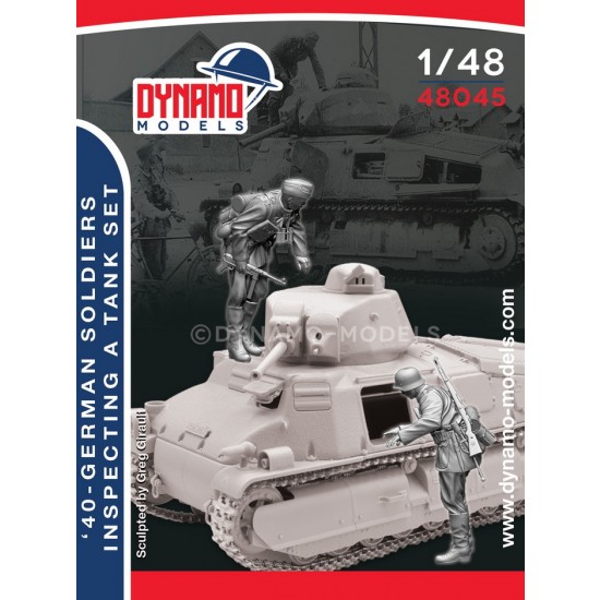 1/48 40' German Infantry Inspecting a Tank (2 figures)