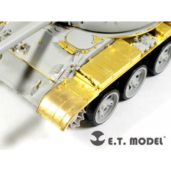 1/35 Russian T-62 Stowage Bins for Trumpeter kit