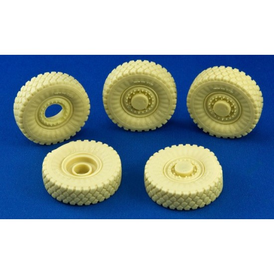 1/35 Modern US M-ATV MRAP Weighted Road Wheels for Panda kit #35001