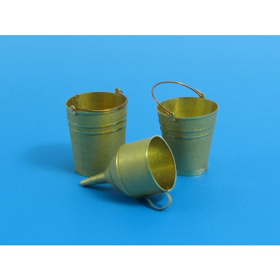 1/35 Buckets & Funnel