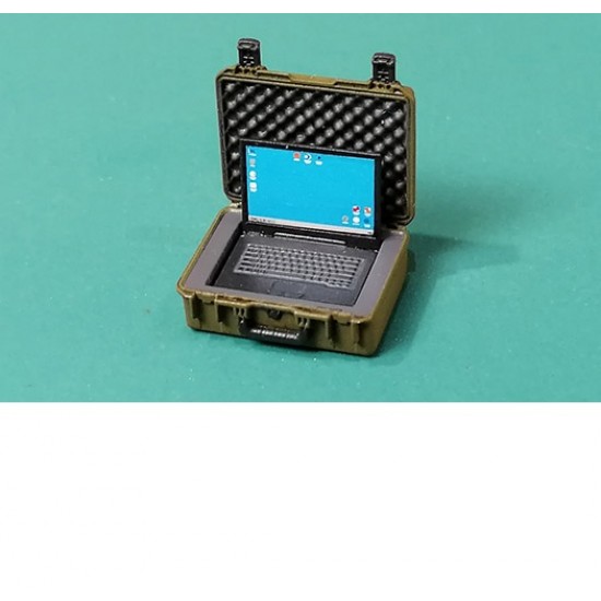 1/35 Military Laptop Case & Laptop
