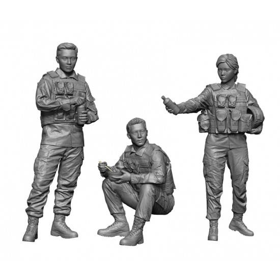 1/48 ROKA At Rest (3 figures)