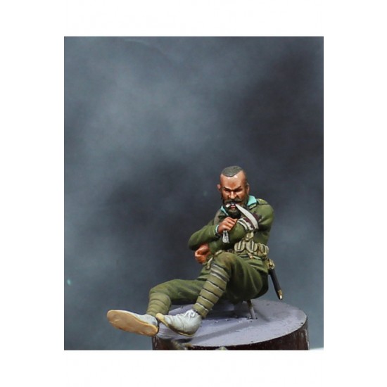54mm Wounded Legionary I, Rif War 1921 (metal)