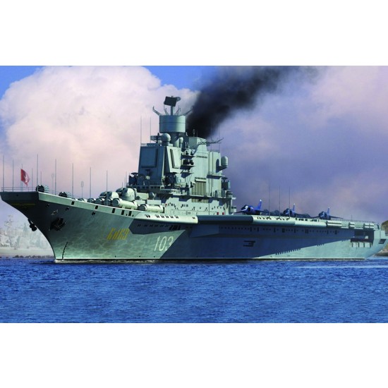 1/700 Soviet Aircraft Carrier Baku
