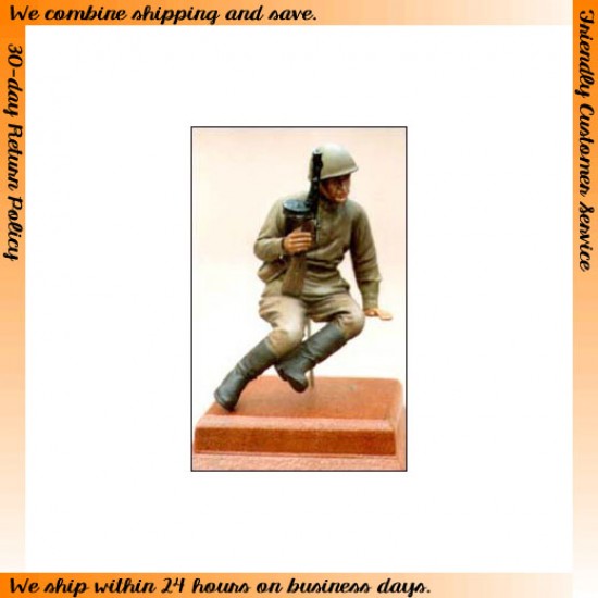 1/35 Soviet Tank Rider (1 metal figure)